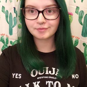 Meet your Posher, Caroline